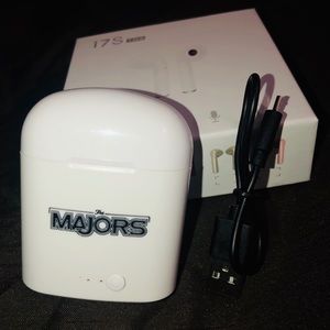 The Cheer Majors Airpods